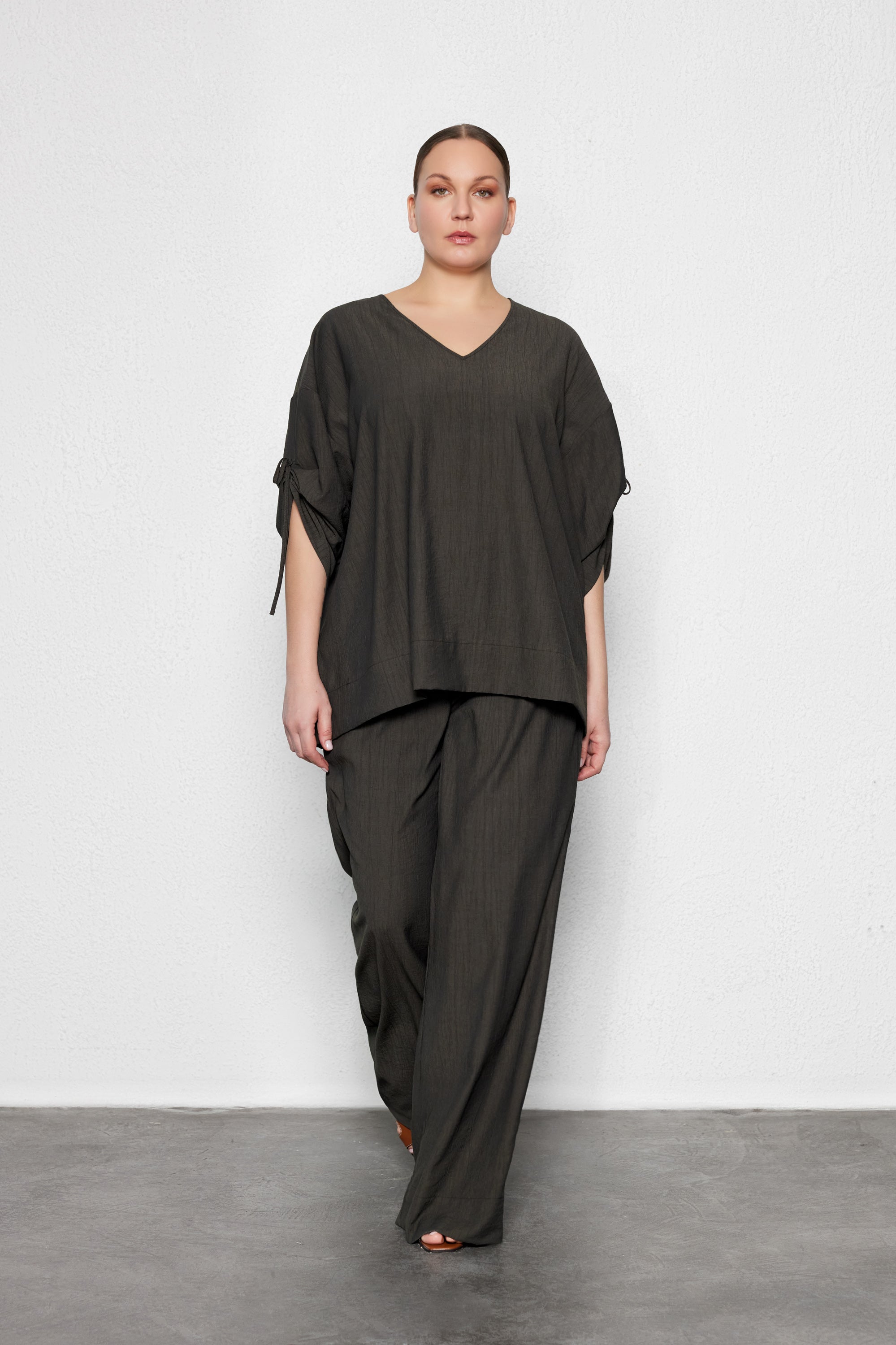 ALBIA V-Neck Plus Size Anthracite Blouse