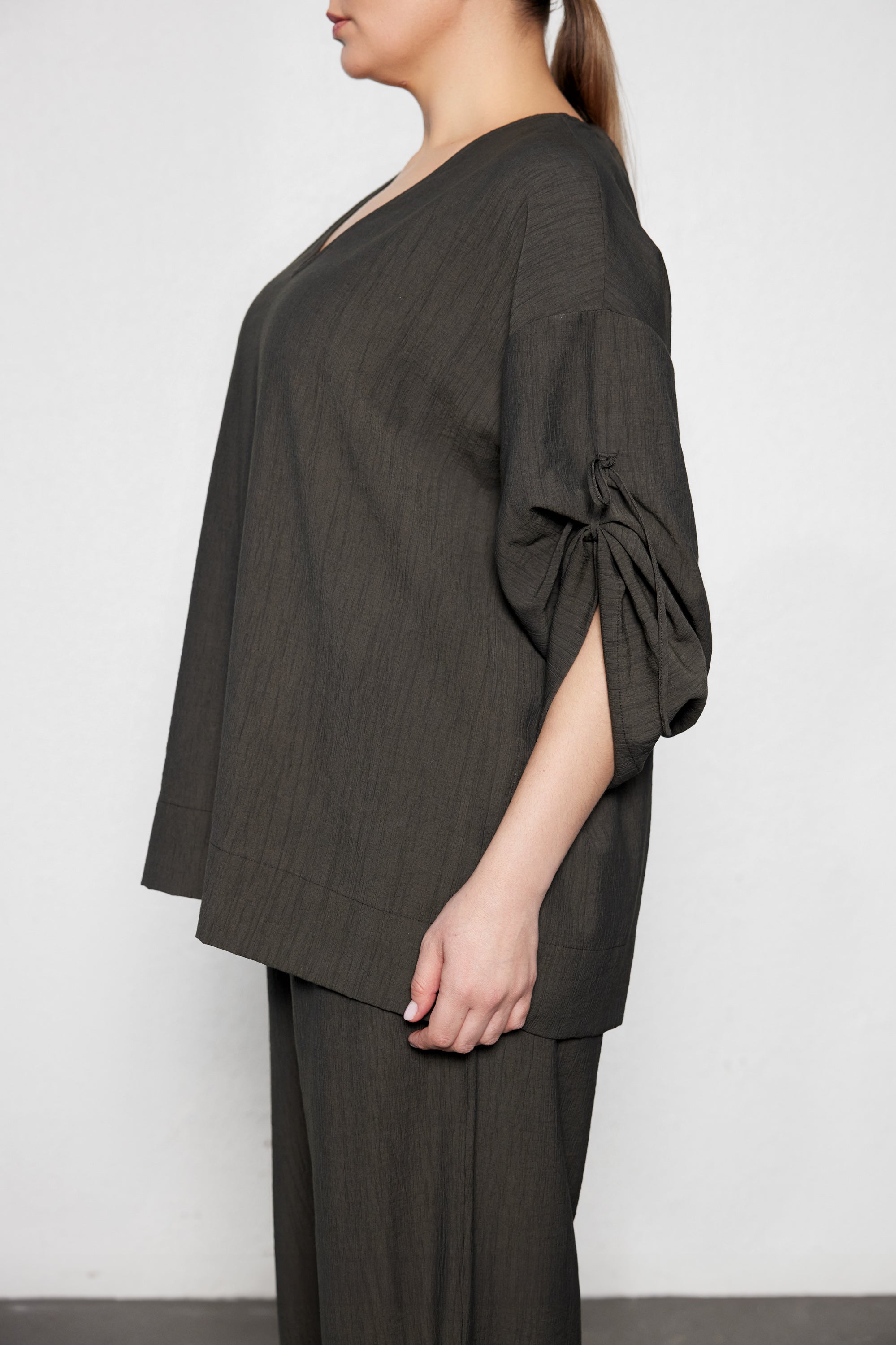 ALBIA V-Neck Plus Size Anthracite Blouse