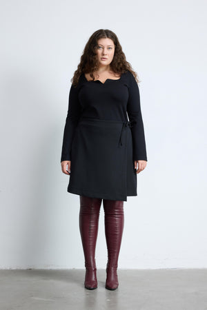 AMOUR Dokuma Büyük Beden Siyah Mini Şort Etek Siyah | Luokk