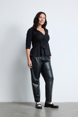 BEBE Truvakar Kollu Büyük Beden Bluz Siyah | Luokk