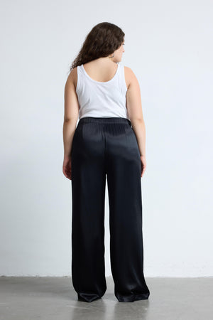 BRITTANY Geniş Paça Büyük Beden Saten Pantolon Siyah | Luokk