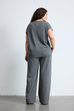 ELOWEN Bisiklet Yaka İnce Çizgili Büyük Beden Kruvaze Bluz Antrasit-Beyaz | Luokk