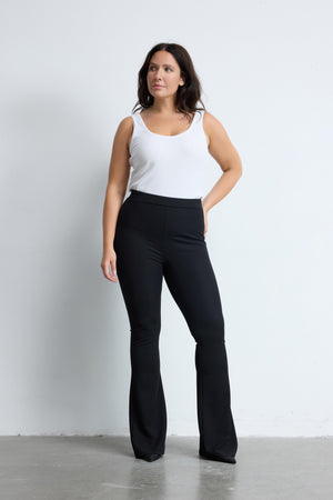 GWEN Toparlayıcı Büyük Beden Pantolon Siyah | Luokk
