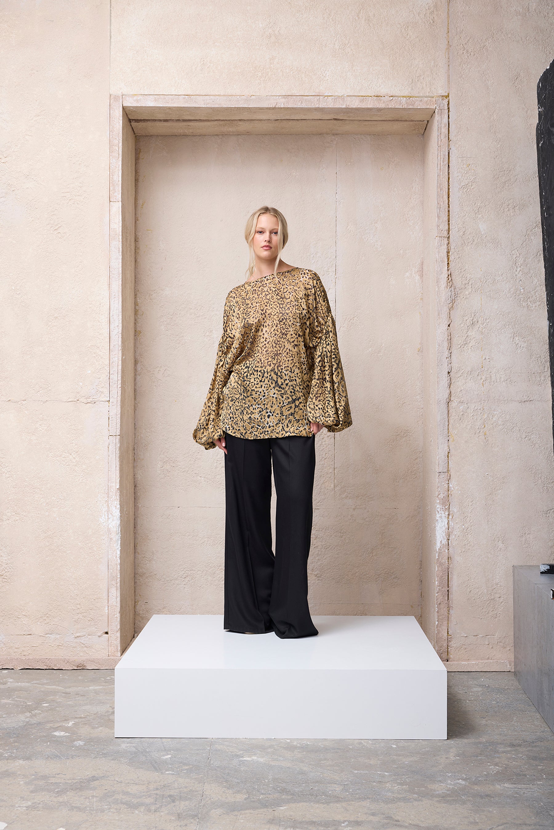 KHAITE Pileli Leopar Desenli Bluz Desenli