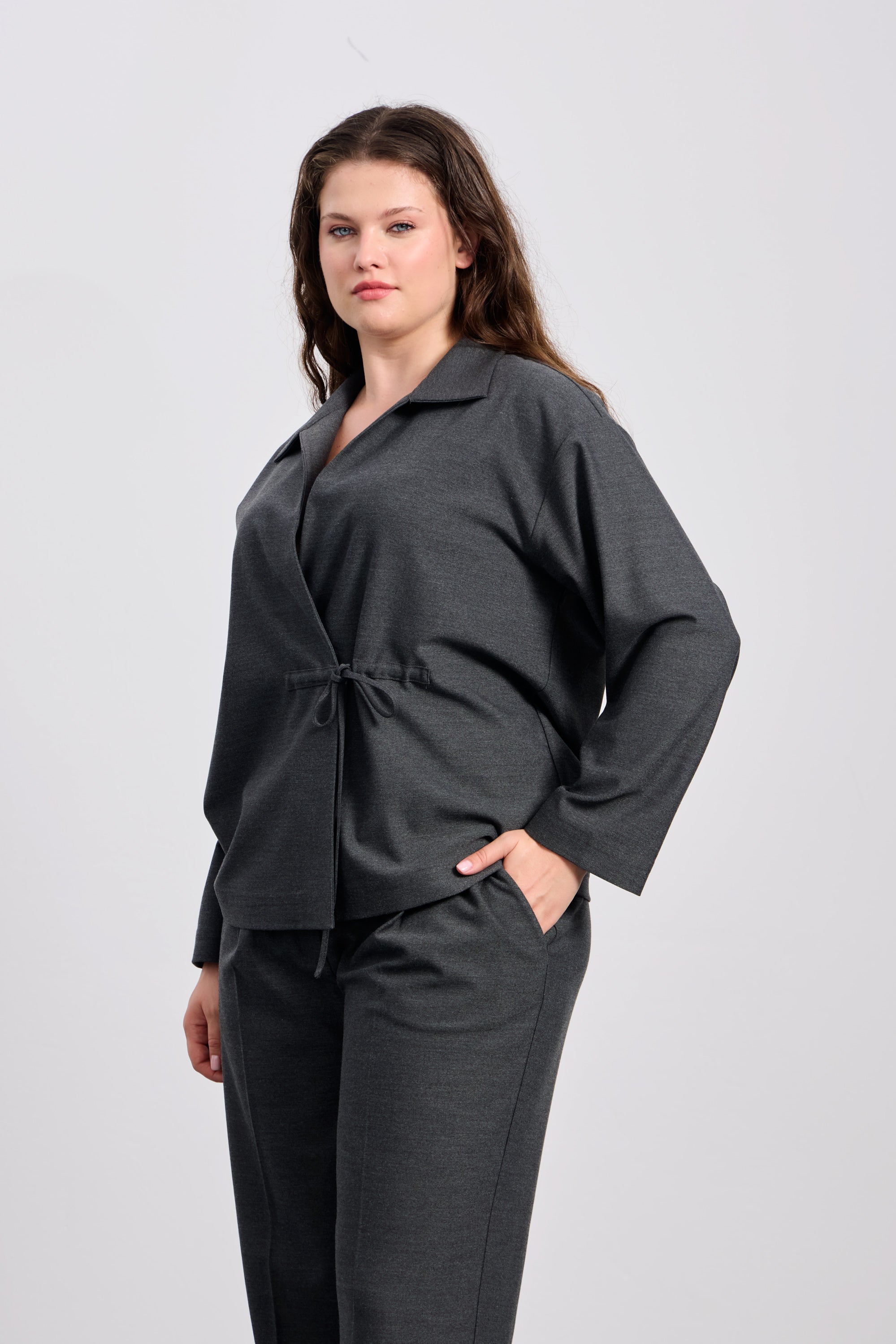 KUKA Bağlamalı Kısa İnce Ceket Gri