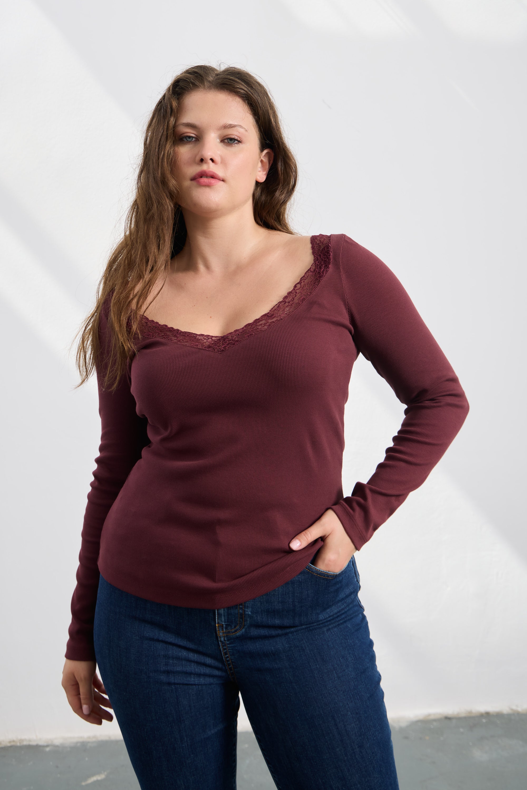 ZIVA Dantel Detaylı Uzun Kollu Bluz Bordo