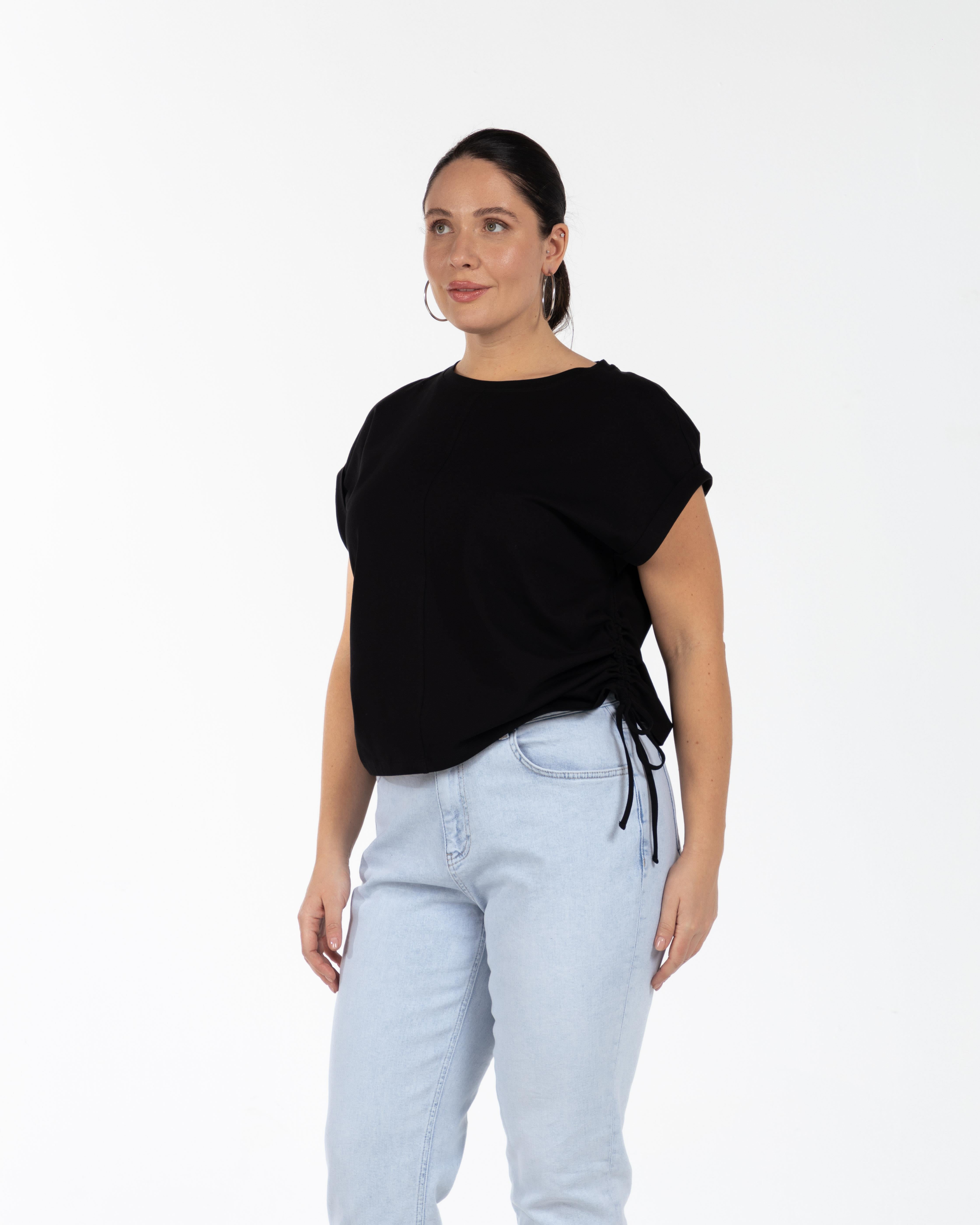 DARIA Bisiklet Yaka Yandan Büzgülü Pamuklu Büyük Beden T-shirt Siyah | Luokk