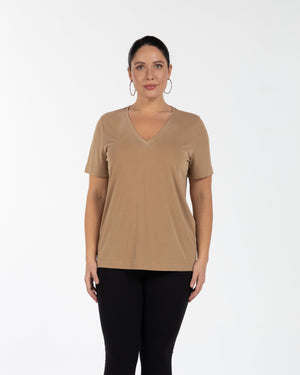 LONA V Yaka Dökümlü Büyük Beden T-shirt Bej | Luokk