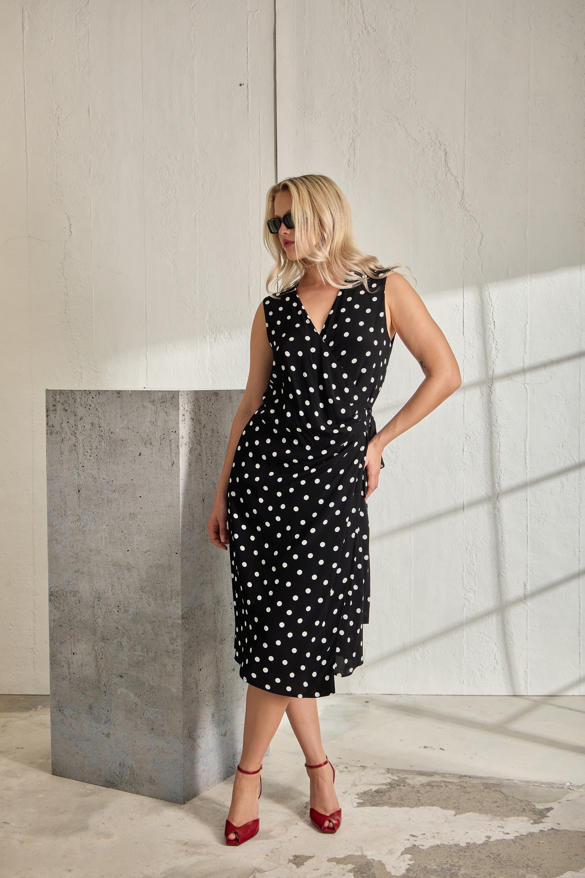 LUNARES Plus Size Polka Dot Midi Dress