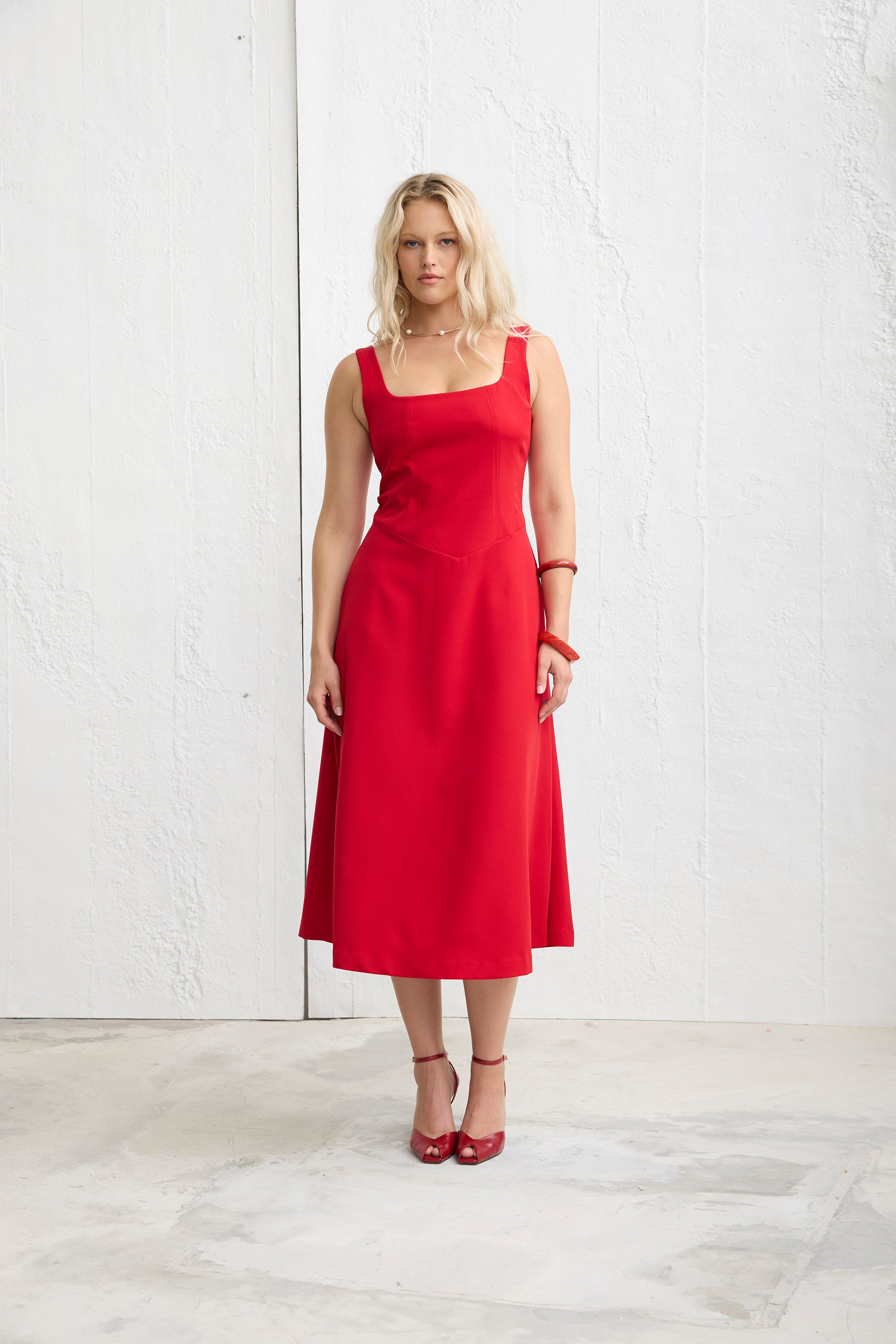 MORINA Kare Yaka Midi Elbise Kırmızı